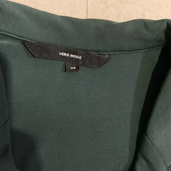 Vero Moda Sheath Dress with Notched Lapels (Dark Green) - Picture 9 of 15